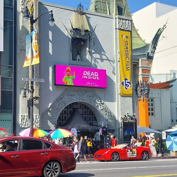 Photo 2024: city, urban, road, street, car, building, wheel, person, shopping mall, gothic arch