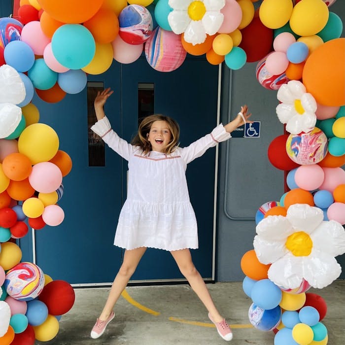 Img: people, person, face, head, happy, balloon, child, female, girl, celebrating